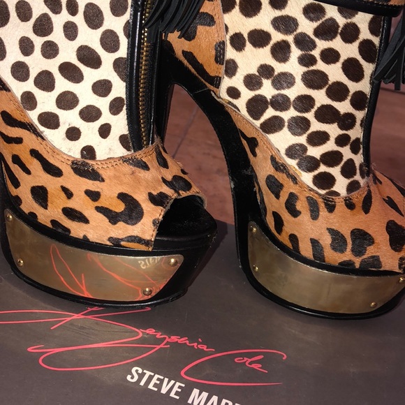 Steve Madden peep toe booties - Picture 3 of 6